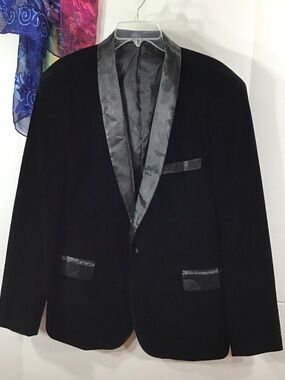 TR Premium Men's Black Velvet Tuxedo Blazer with Satin Trim 3X 48